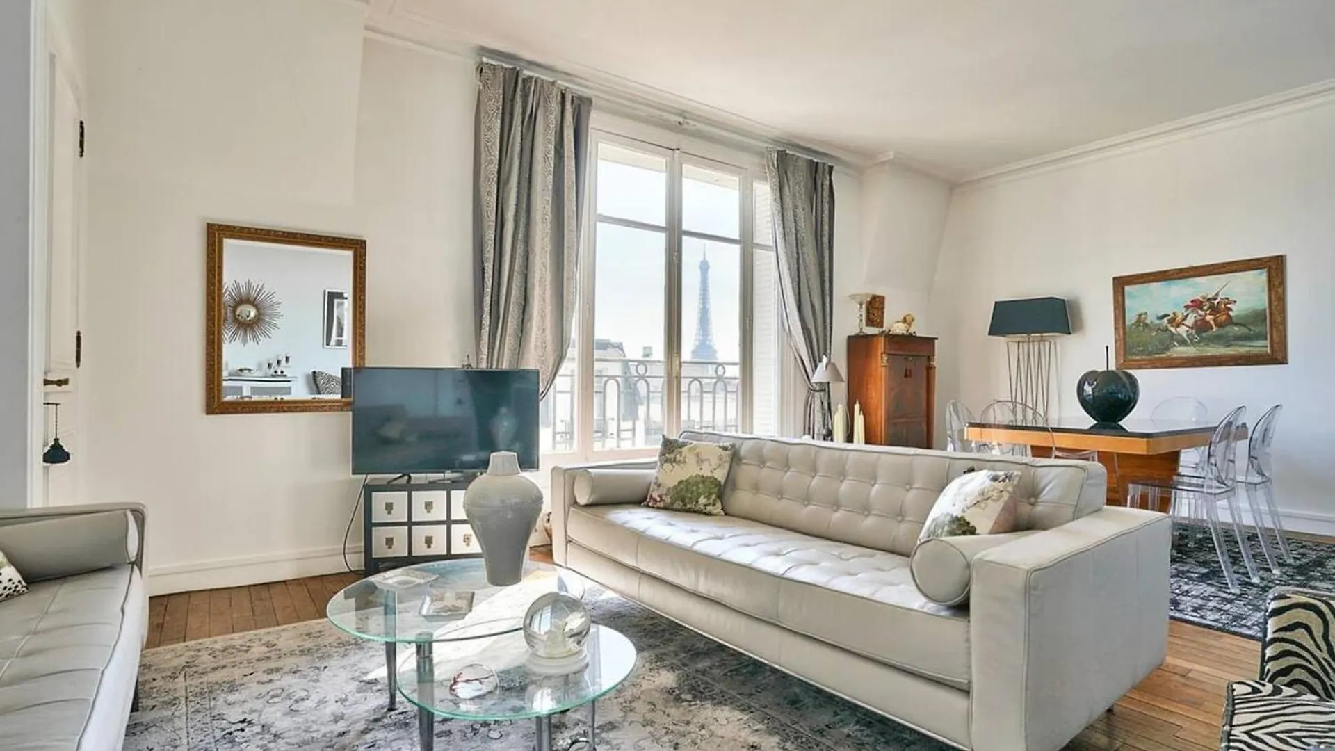 Charming With Eiffel Tower View Appartement Paris