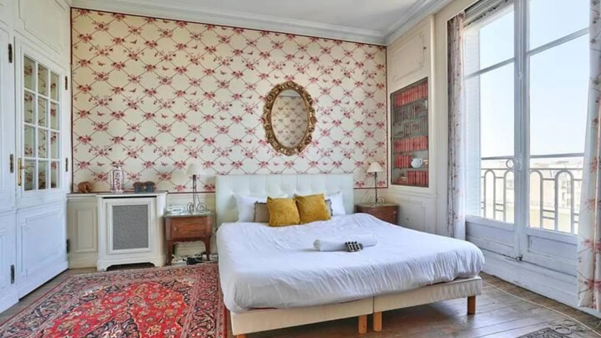Charming With Eiffel Tower View Appartement