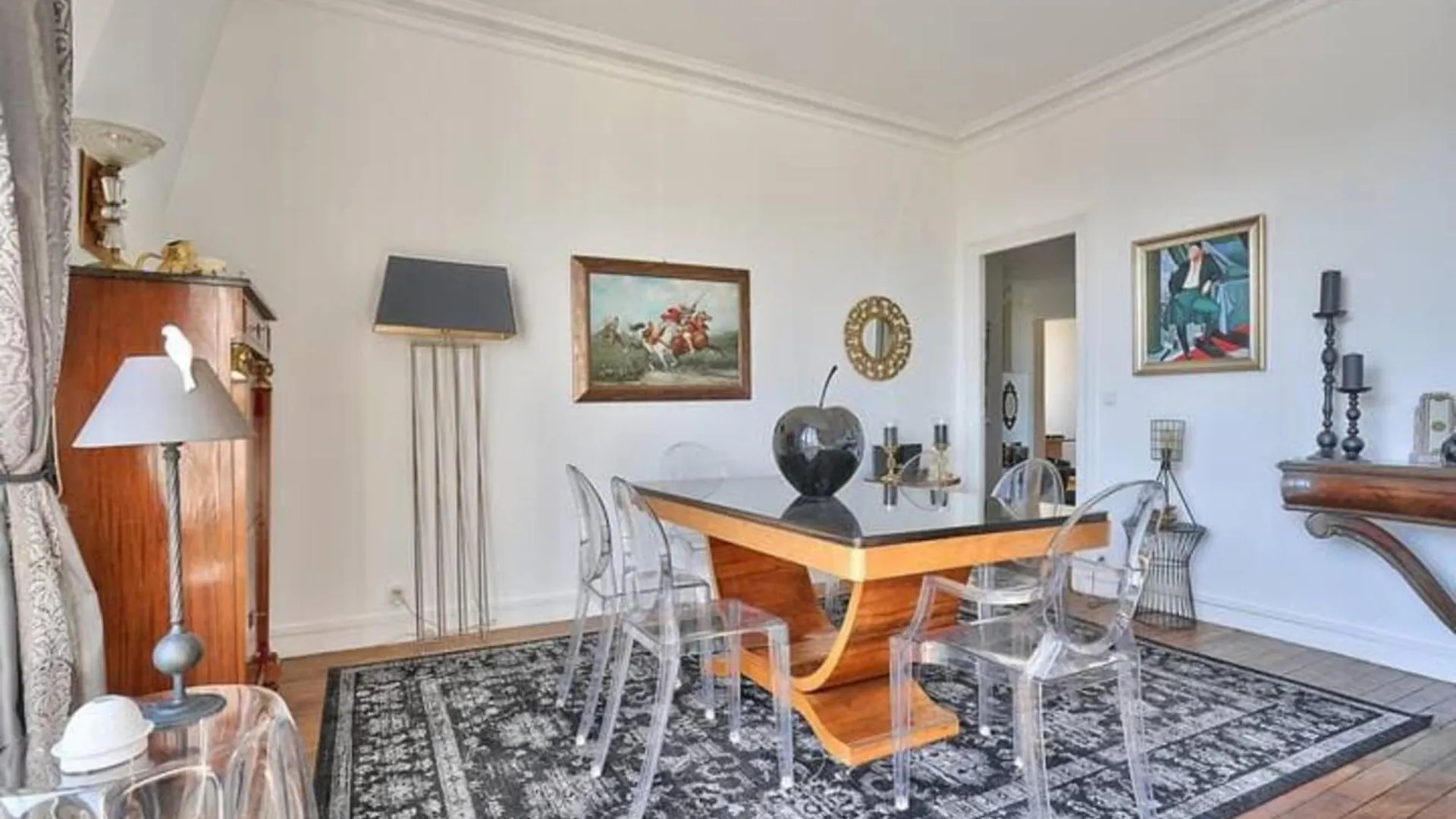 Charming With Eiffel Tower View Apartment Paris